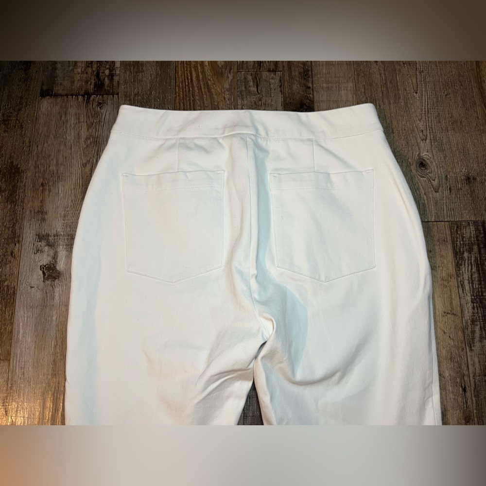 Spanx On-The-Go Cropped Kick Flare Pants Classic White Size Large - Picture 7 of 7